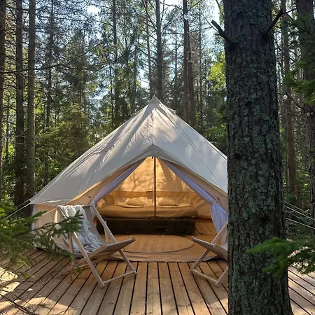 Merevaatega Glaemping Sarvel Luxury tent Kukka