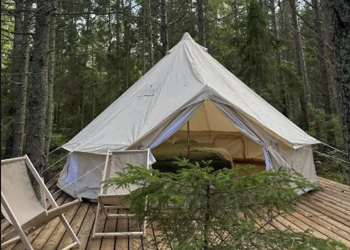 Οργανωμένο κάμπινγκ Merevaatega Glaemping Kukkas Kukka